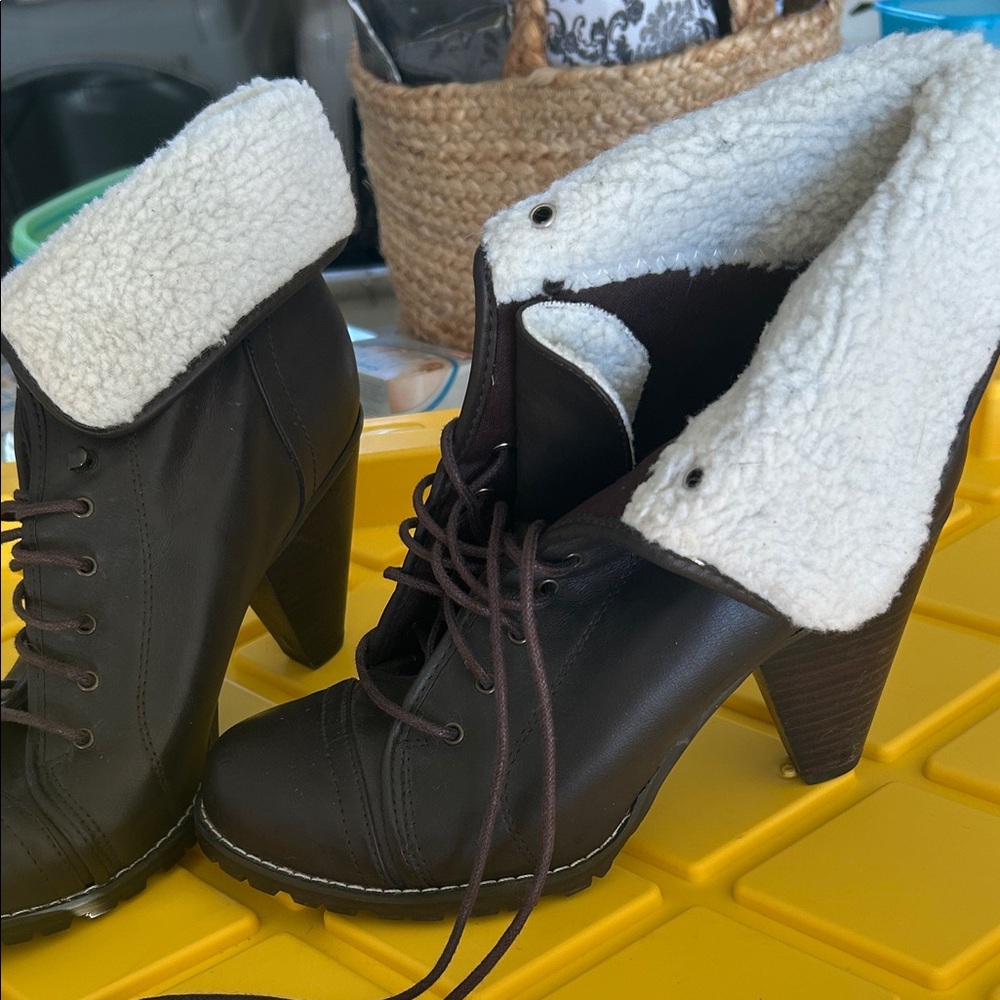 Mia brand size 10 women’s dark brown winter sexy boot NWOT